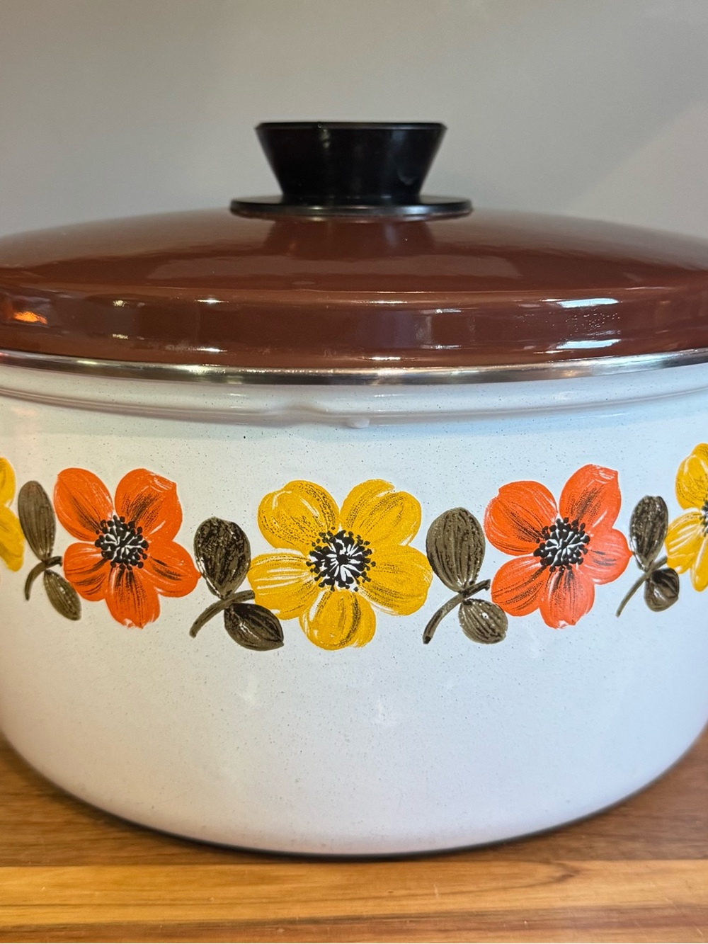 MCM Enamel Dutch Oven with Brown Lid and Orange & Yellow Floral Border